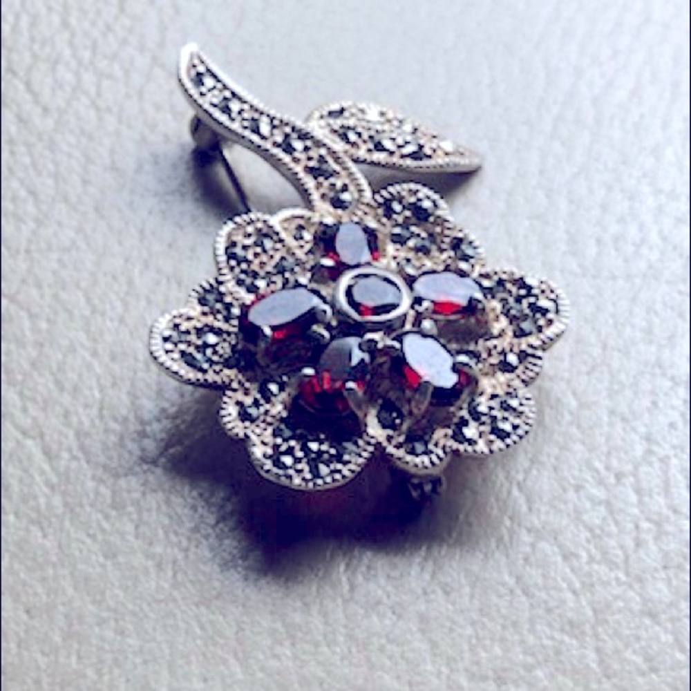 Sterling Silver 925 Marcasite and Garnet pin